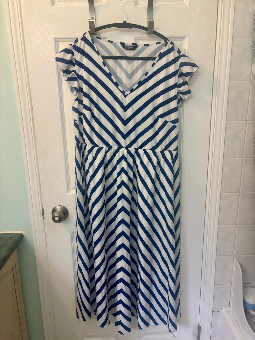 BloomChic Navy and White Chevron V‑Neck Maxi Dress